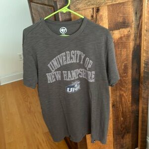 University of New Hampshire 100% cotton T- Shirt size L